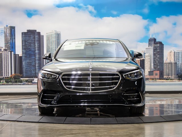 2026 Mercedes Benz S 580e 4MATIC photo 3