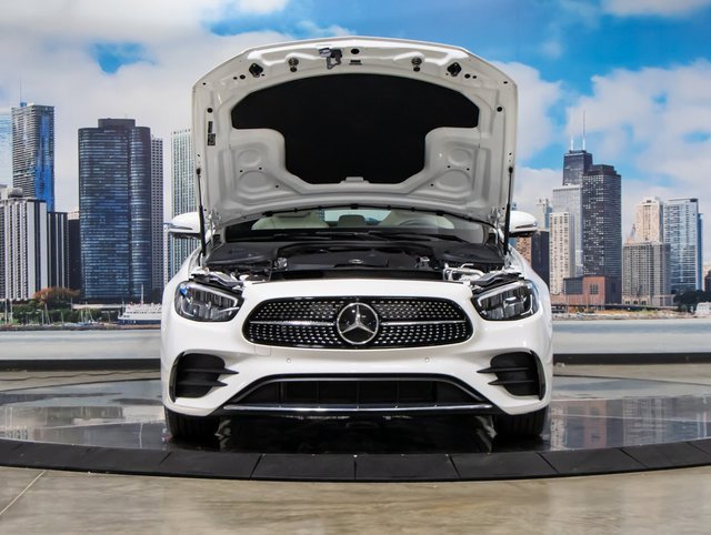 2023 Mercedes Benz E 350 4MATIC photo 4