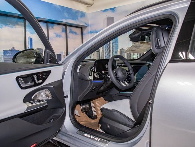 2026 Mercedes-Benz E-Class AMG E53 - Photo 13