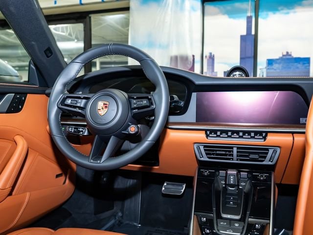 2026 Porsche 911 S - Photo 16