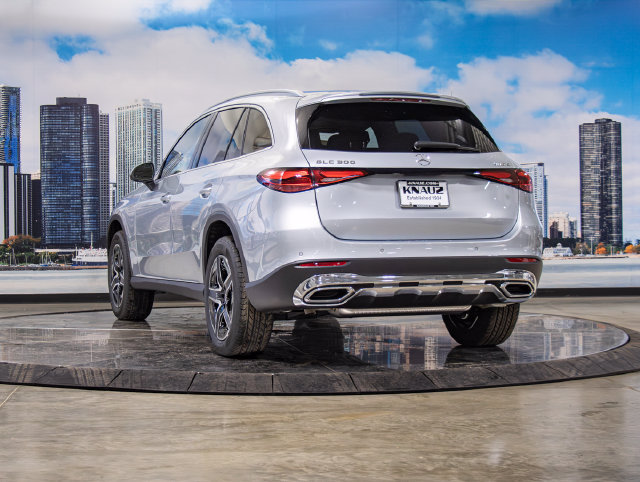 2026 Mercedes-Benz GLC Base - Photo 9