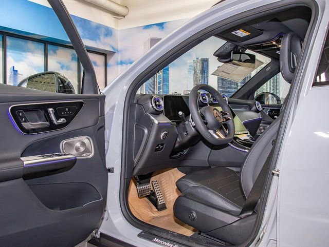 2026 Mercedes-Benz GLC Base - Photo 13