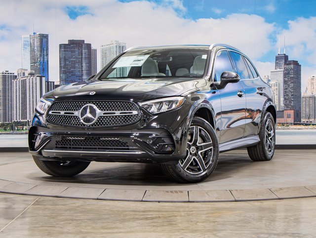 2025 Mercedes Benz GLC 300 4MATIC photo 2