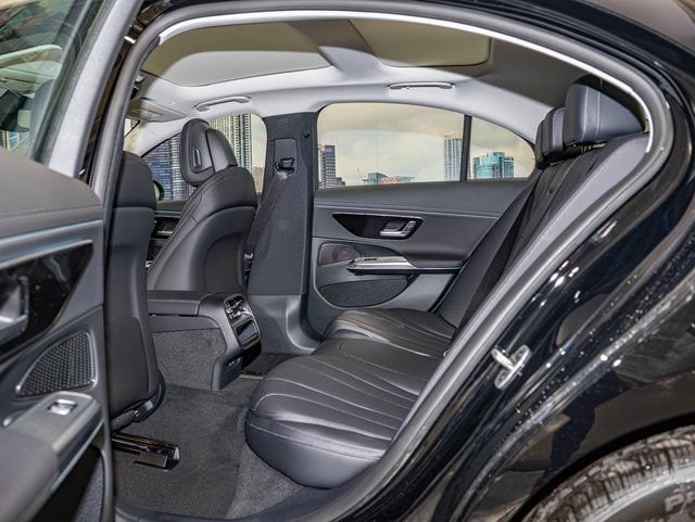 2026 Mercedes-Benz E-Class E350 - Photo 22