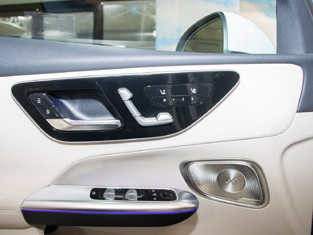 2027 Mercedes-Benz GLC Base - Photo 14