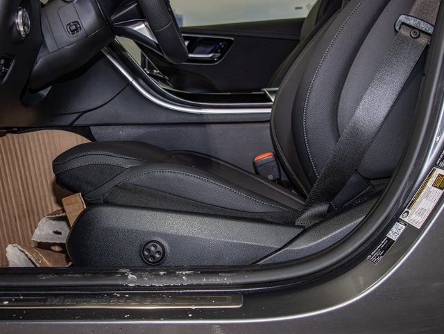 2026 Mercedes-Benz C-Class Sedan C 300 - Photo 15