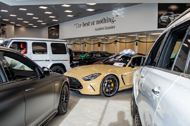 2019 Mercedes-Benz E-Class E300 - Photo 9