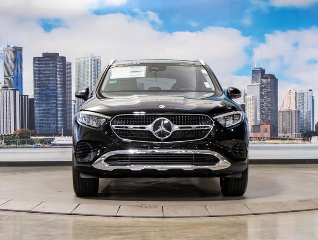 2025 Mercedes Benz GLC 350e 4MATIC photo 3