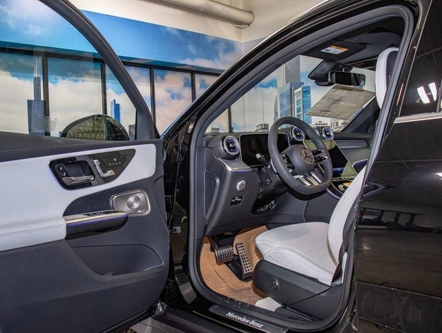 2026 Mercedes-Benz GLC Base - Photo 13