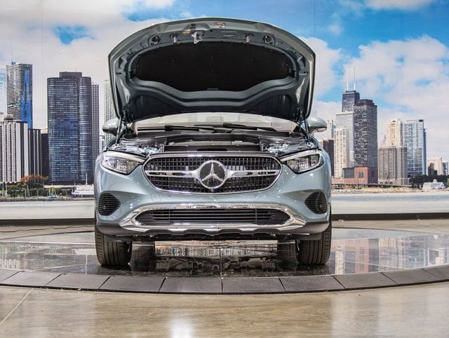 2026 Mercedes-Benz GLC Base - Photo 4