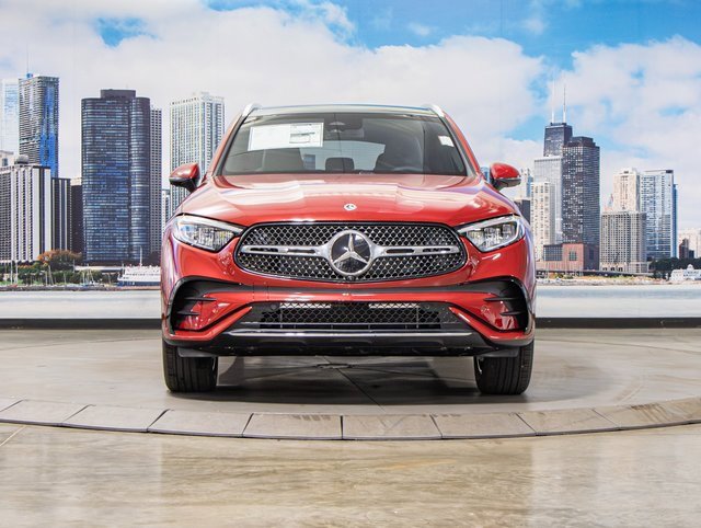 2025 Mercedes Benz GLC 300 AMG photo 3