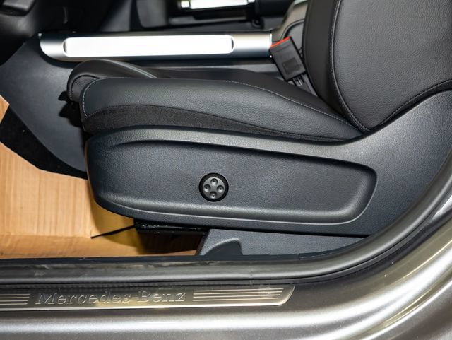 2026 Mercedes-Benz GLB GLB 250 - Photo 15