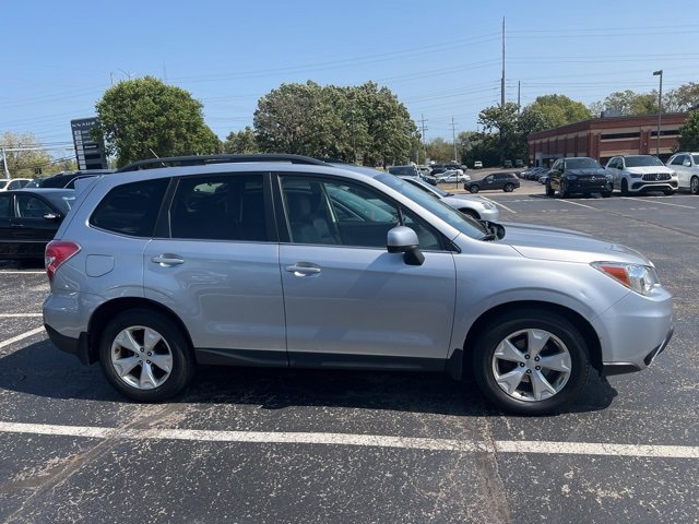 Used 2015 Subaru Forester i Limited with VIN JF2SJAHC4FH592668 for sale in Lake Bluff, IL