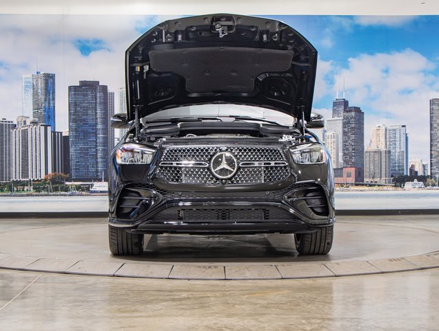 2025 Mercedes Benz GLE 580 4MATIC photo 2
