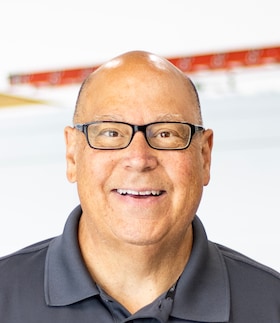 Staff member Joe Galante from ID_5a8af8e3e001