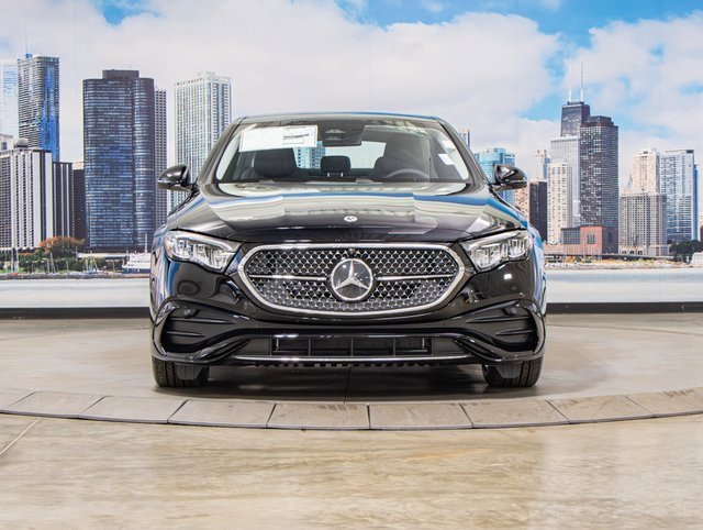 2025 Mercedes Benz E 450 4MATIC photo 2