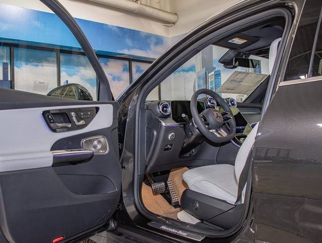 2026 Mercedes-Benz GLC Base - Photo 13