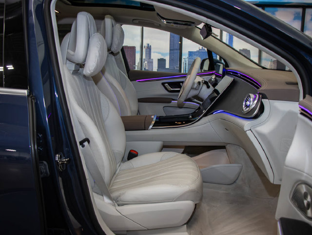2023 Mercedes-Benz EQS SUV Base - Photo 20