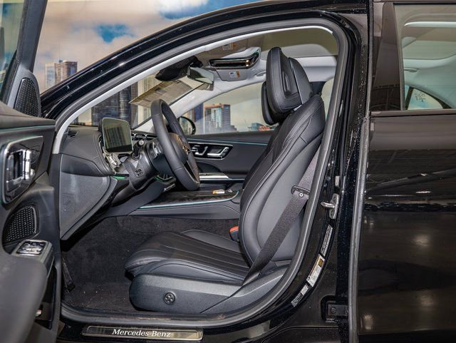 2026 Mercedes-Benz E-Class E350 - Photo 20