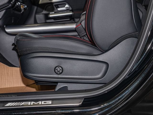 2026 Mercedes-Benz GLA AMG GLA 35 - Photo 15
