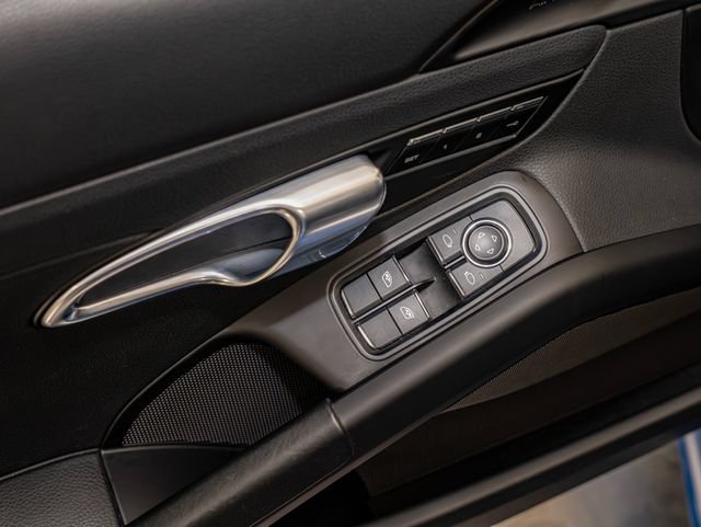 2017 Porsche 718 Base - Photo 17