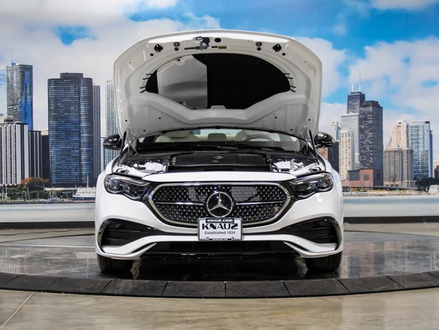 2025 Mercedes Benz E 350 4MATIC Sedan photo 4