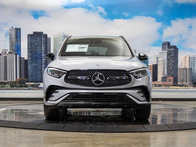 2026 Mercedes Benz GLC 300 4MATIC photo 2