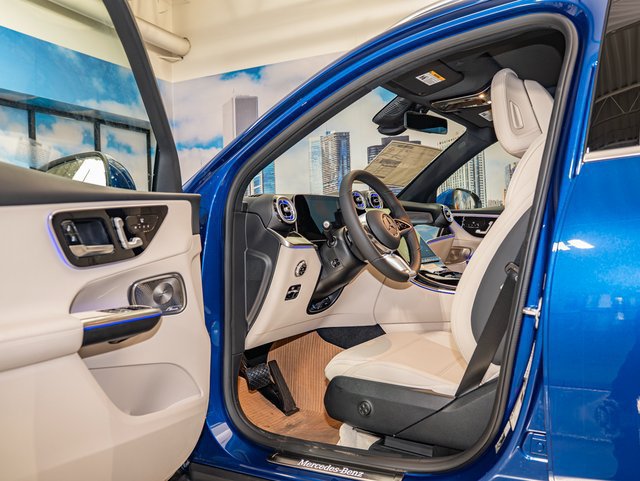 2026 Mercedes-Benz GLC Base - Photo 13