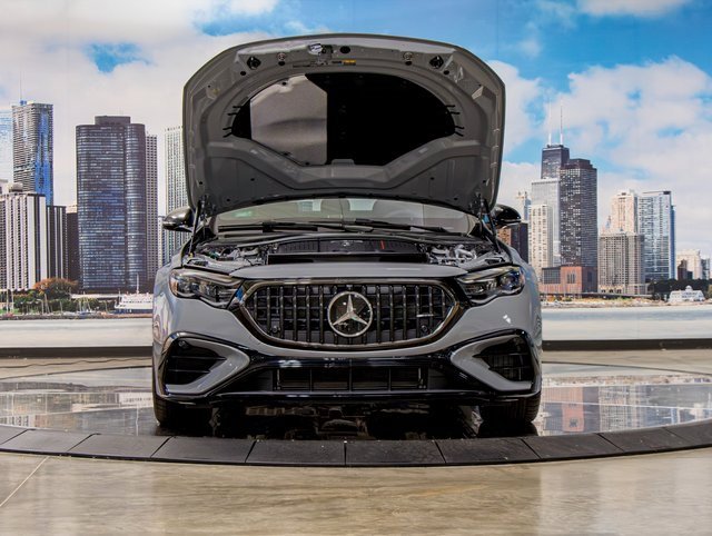 2026 Mercedes Benz E AMG 53 photo 4