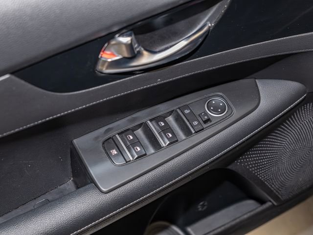 2024 Kia Forte GT-Line - Photo 14