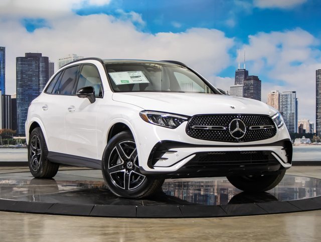 2026 Mercedes-Benz GLC Base's photo