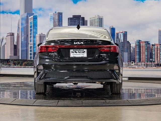 2024 Kia Forte GT-Line - Photo 11