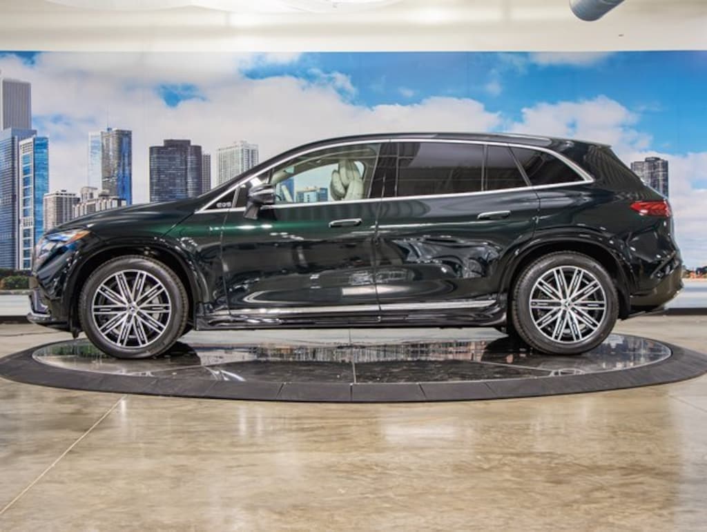 New 2026 Mercedes-Benz EQS 400 4MATIC SUV