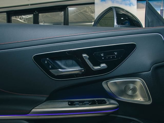 2027 Mercedes-Benz CLE AMG 53 - Photo 16