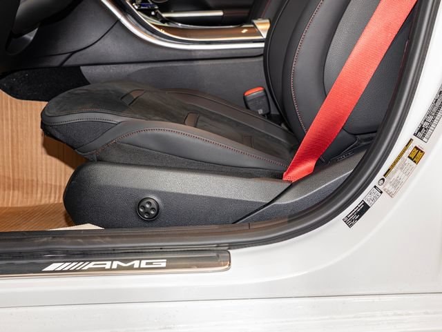 2026 Mercedes-Benz C-Class Sedan AMG C43 - Photo 15