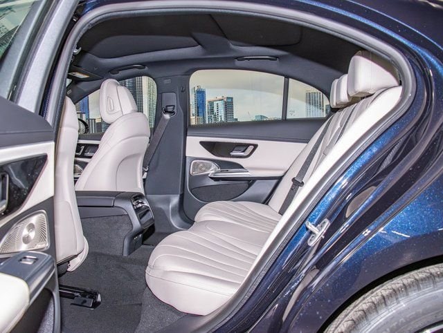 2026 Mercedes-Benz E-Class E450 - Photo 22