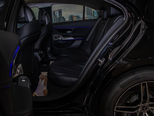 2027 Mercedes-Benz E-Class E450 - Photo 22