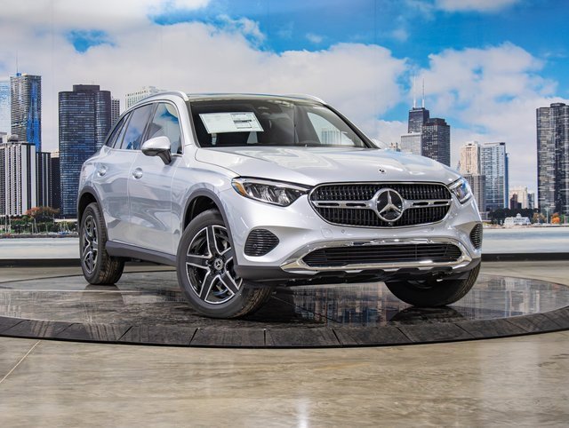 2026 Mercedes-Benz GLC Base's photo