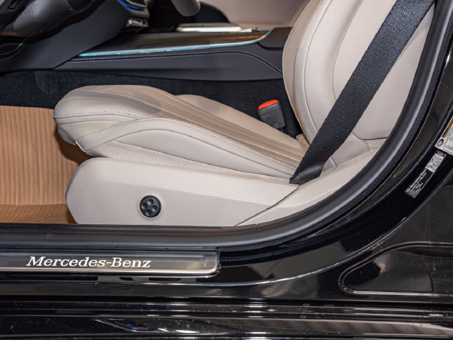 2026 Mercedes-Benz E-Class E350 - Photo 15