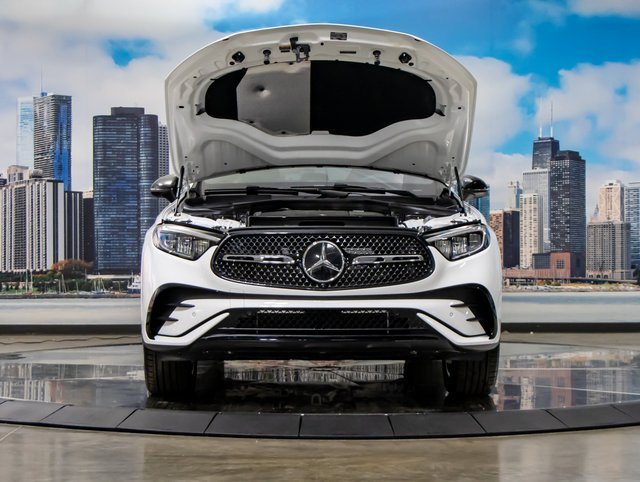 2025 Mercedes Benz GLC 300 Coupe 4MATIC photo 4