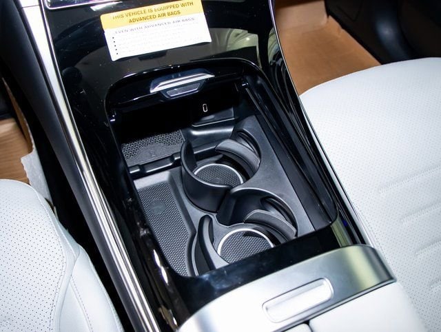 2026 Mercedes-Benz GLC Base - Photo 21