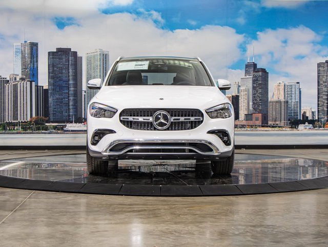 2026 Mercedes Benz GLA 250 4MATIC photo 2