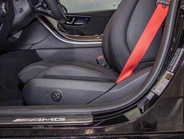 2026 Mercedes-Benz C-Class Sedan AMG C43 - Photo 15