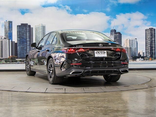 2026 Mercedes-Benz E-Class E350 - Photo 9