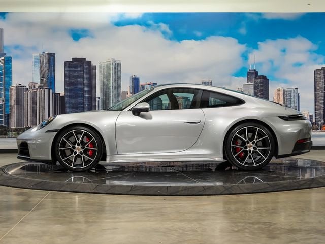 2026 Porsche 911 S - Photo 6