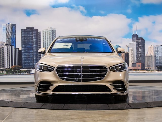 2026 Mercedes Benz S 580 4MATIC photo 3