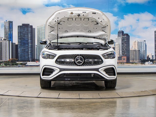2025 Mercedes Benz GLA 250 4MATIC photo 2