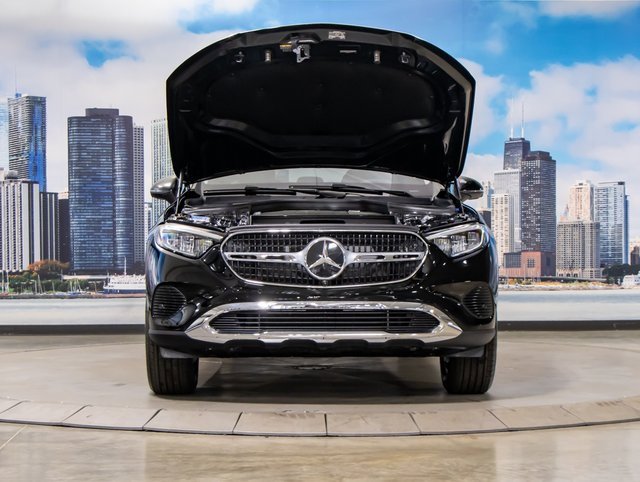 2025 Mercedes Benz GLC 350e 4MATIC photo 4