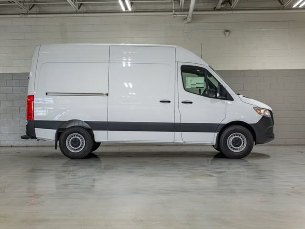New 2025 Mercedes-Benz Sprinter 2500 Standard Roof 4-Cyl Diesel Van Cargo Van