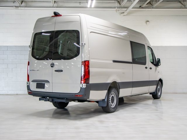 2025 Mercedes-Benz eSprinter Cargo Van Base - Photo 6